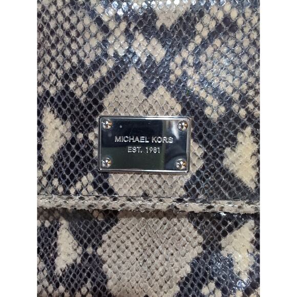 Michael Kors ipad Tablet Laptop Envelope clutch Snakeskin Print Black Tan 8 X 10 - Picture 2 of 11